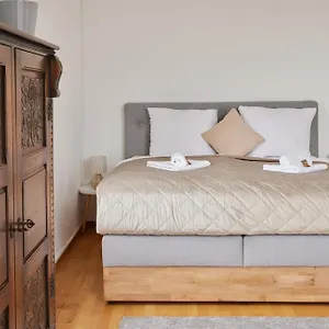 Apartment Idee Living: Design-apartment- Netflix - 6 Pers, Mannheim